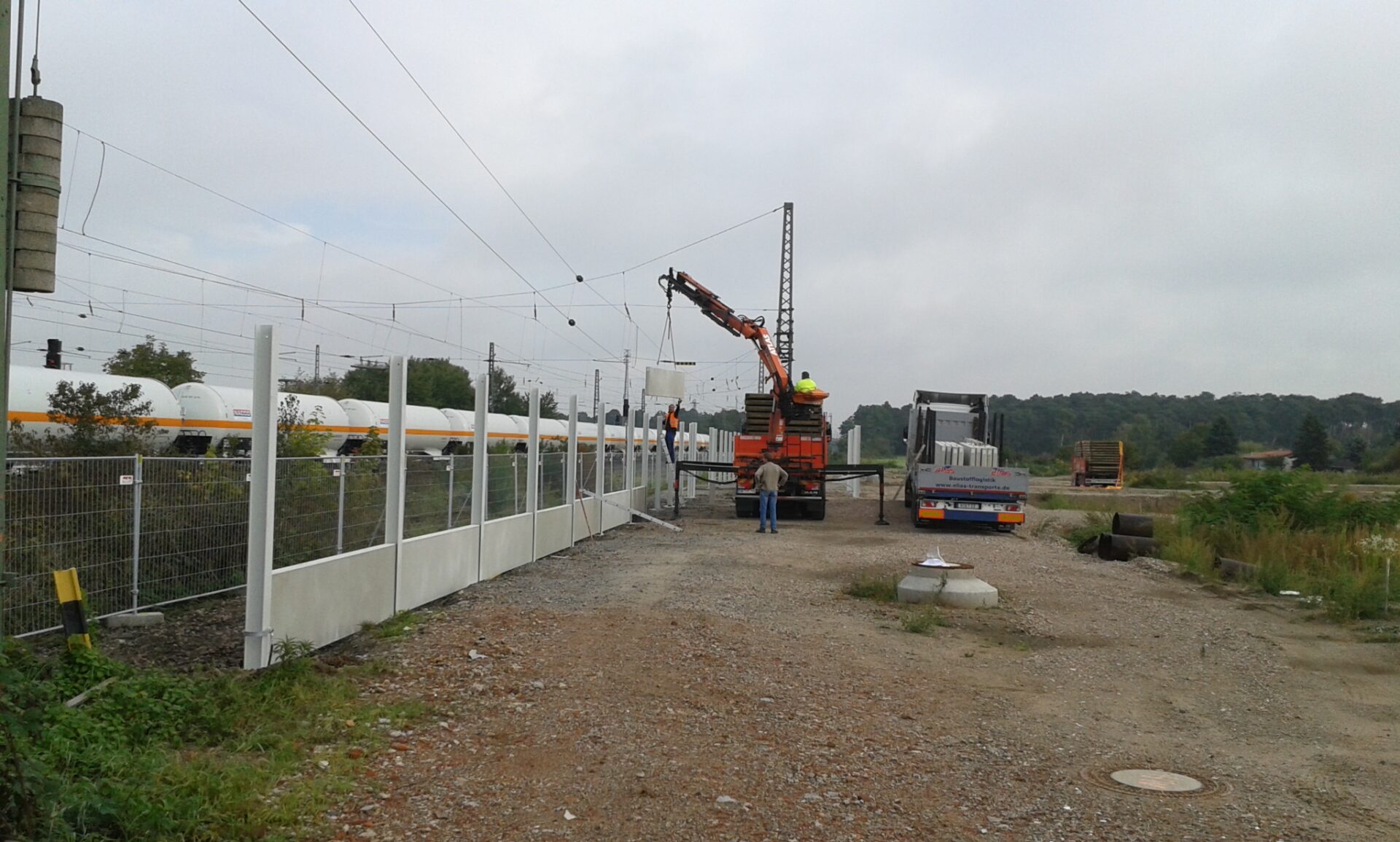 Abbruch und Wiederherstellung der Asphaltdecke am Bahnübergang BÜ55 – LBM Worms
